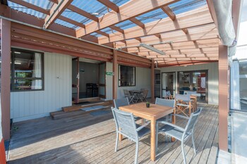 te anau central backpackers