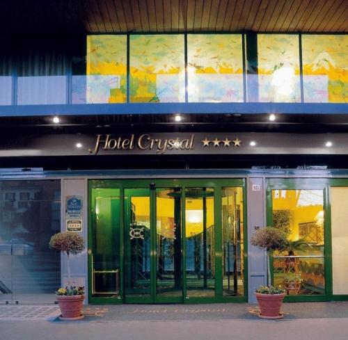 crystal hotel varese