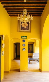 hotel casa santa lucia