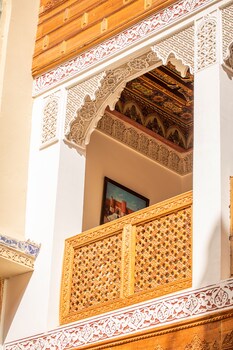 fes