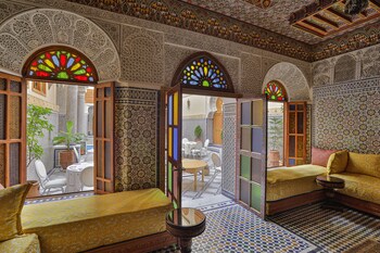 fes