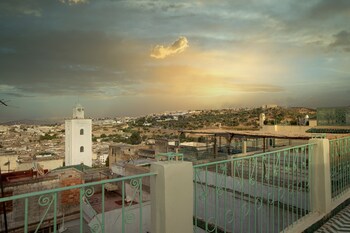 riad sayeda al hora