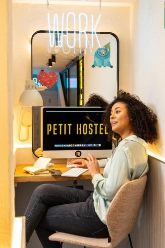 petit hostel palacio real