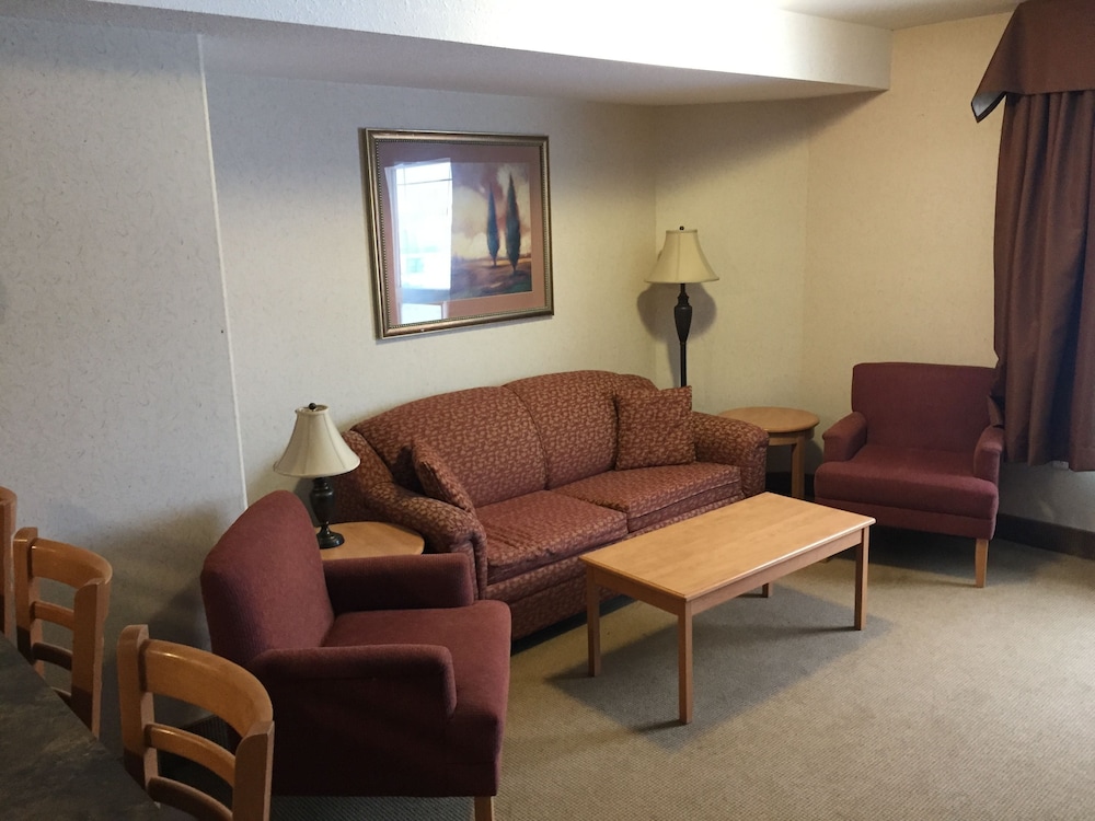 super 8 by wyndham fort nelson bc