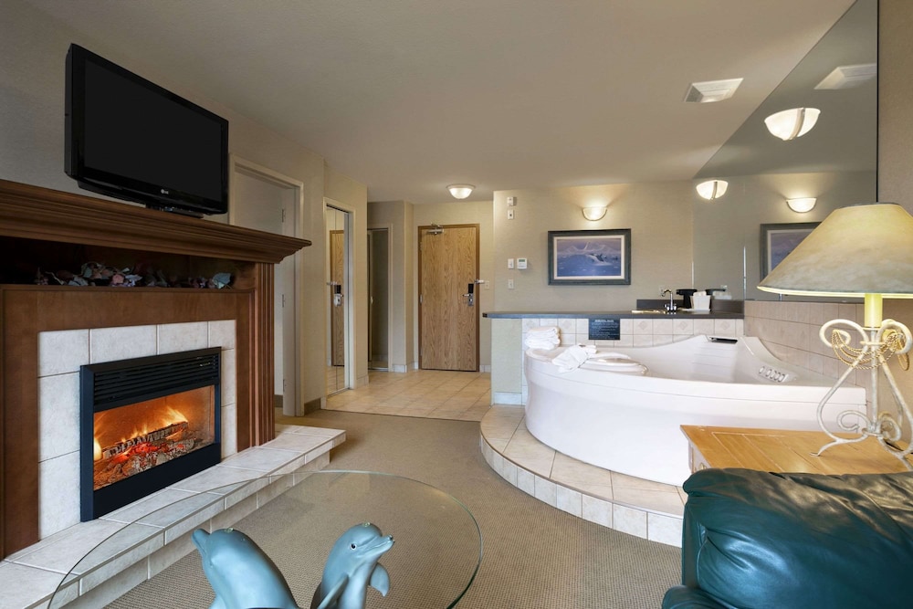 super 8 by wyndham fort nelson bc