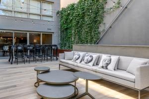 charlie porto alegre moinhos