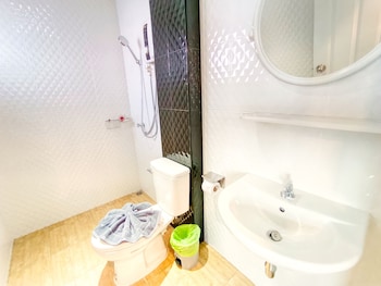 sailor hotel pattaya