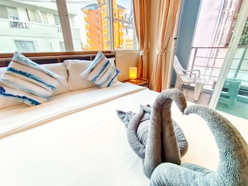 sailor hotel pattaya