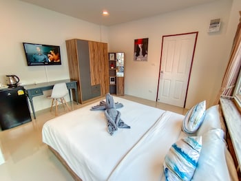 sailor hotel pattaya