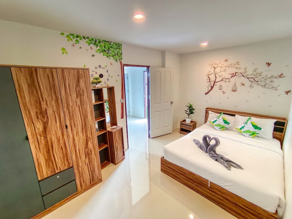 sailor hotel pattaya