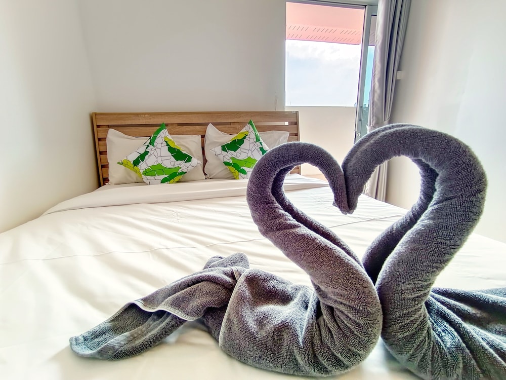 sailor hotel pattaya