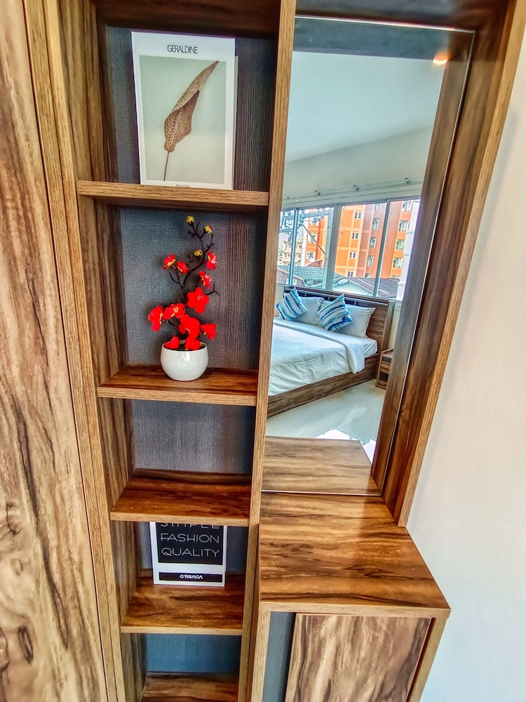 sailor hotel pattaya