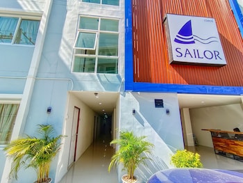 sailor hotel pattaya