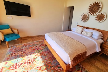 uluwatu sunset hills