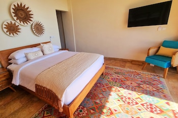 uluwatu sunset hills