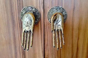 uluwatu sunset hills