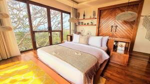 uluwatu sunset hills
