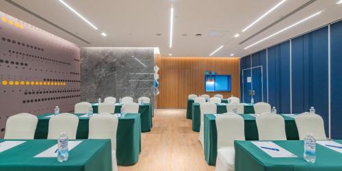 holiday inn express taiyuan high tech zone an ihg hotel