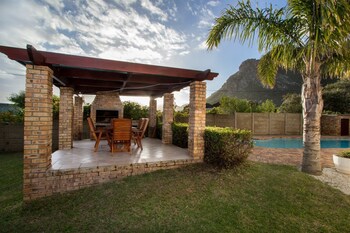 Milkwood Lodge - Hermanus,Hermanus>>Cape Town,4 star