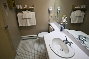 stoneham condos and hotel