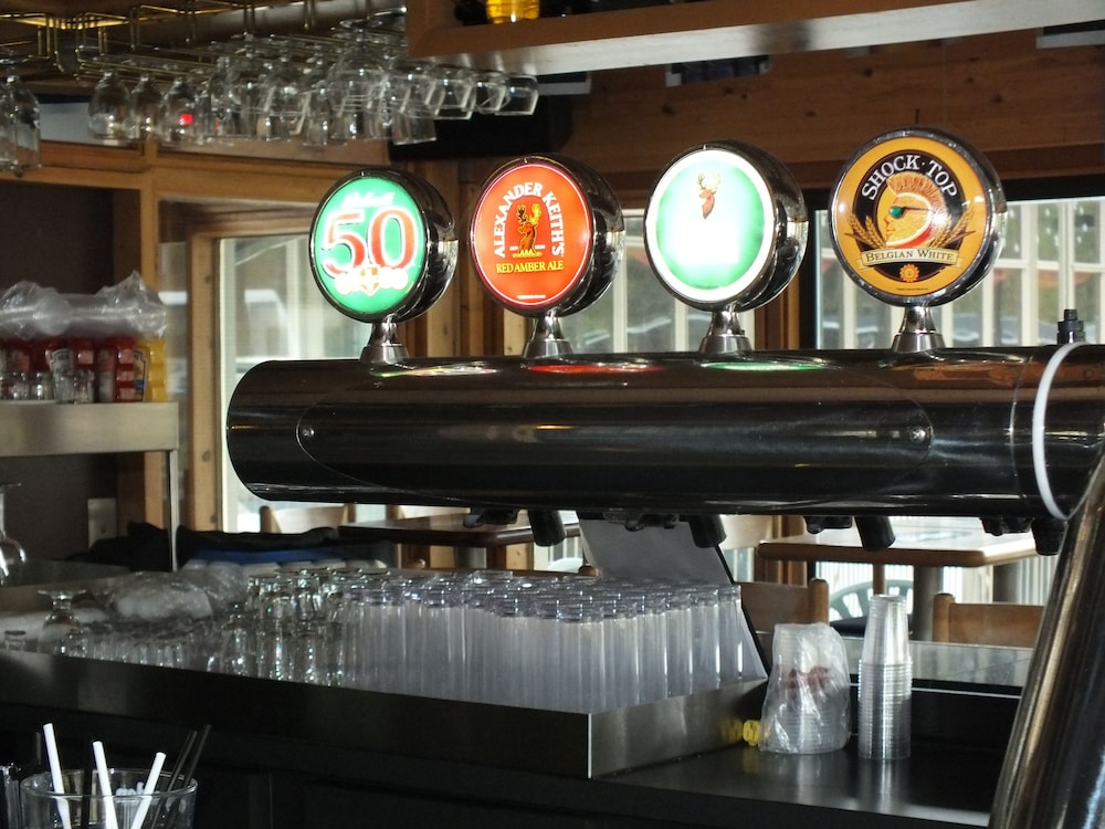 stoneham condos and hotel