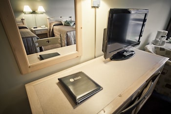 stoneham condos and hotel