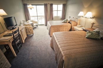 stoneham condos and hotel