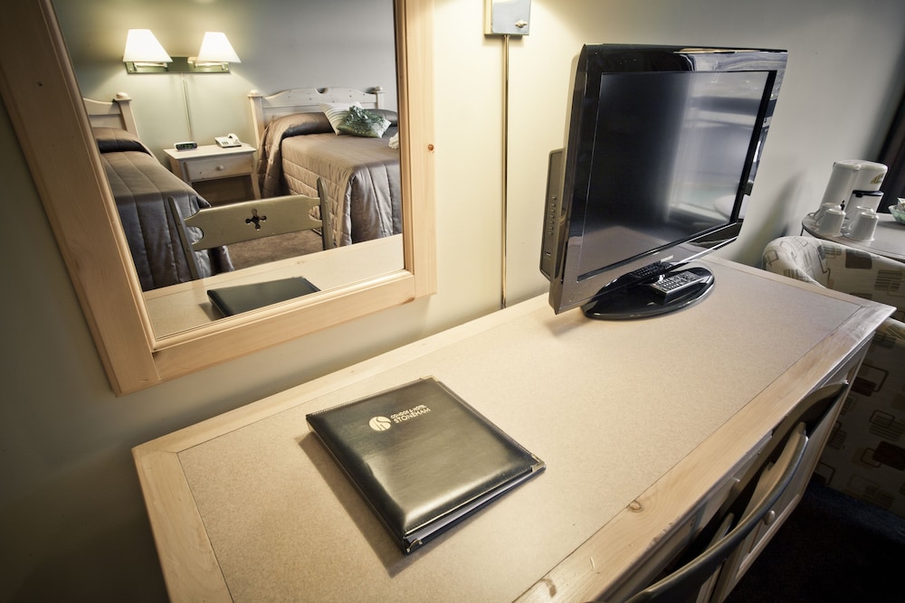 stoneham condos and hotel