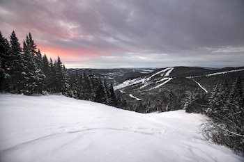 stoneham condos and hotel