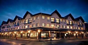 stoneham condos and hotel