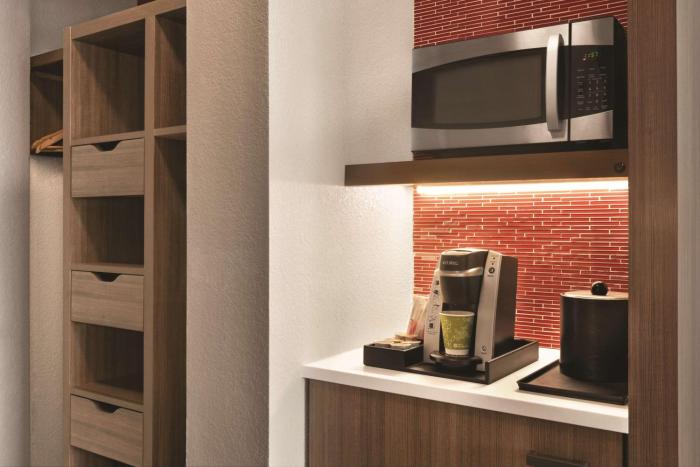 hilton garden inn fort wayne