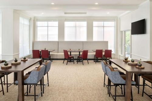 hilton garden inn fort wayne