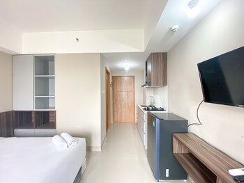 well furnished and cozy studio at gateway park lrt city bekasi apartment