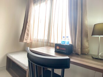 well furnished and cozy studio at gateway park lrt city bekasi apartment