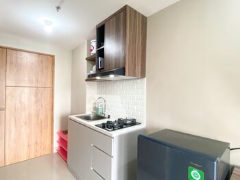 well furnished and cozy studio at gateway park lrt city bekasi apartment