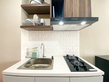 well furnished and cozy studio at gateway park lrt city bekasi apartment