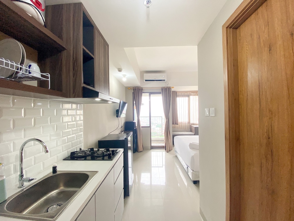 well furnished and cozy studio at gateway park lrt city bekasi apartment