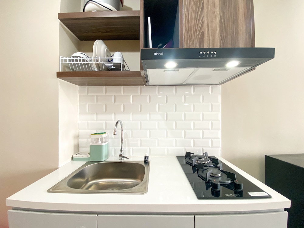 well furnished and cozy studio at gateway park lrt city bekasi apartment