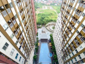 well furnished and cozy studio at gateway park lrt city bekasi apartment