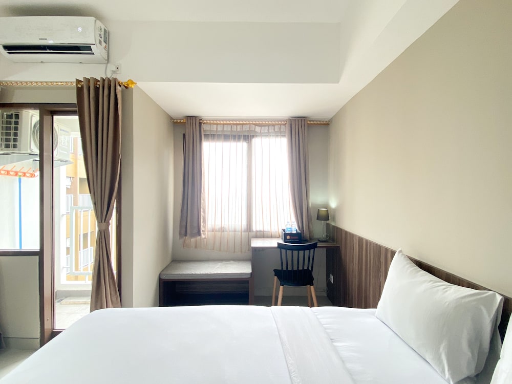 well furnished and cozy studio at gateway park lrt city bekasi apartment
