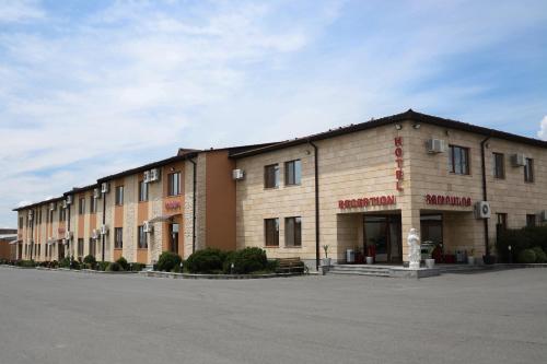 la defense hotel yerevan