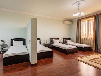 la defense hotel yerevan