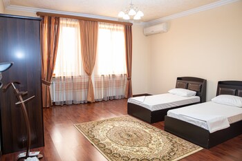 la defense hotel yerevan