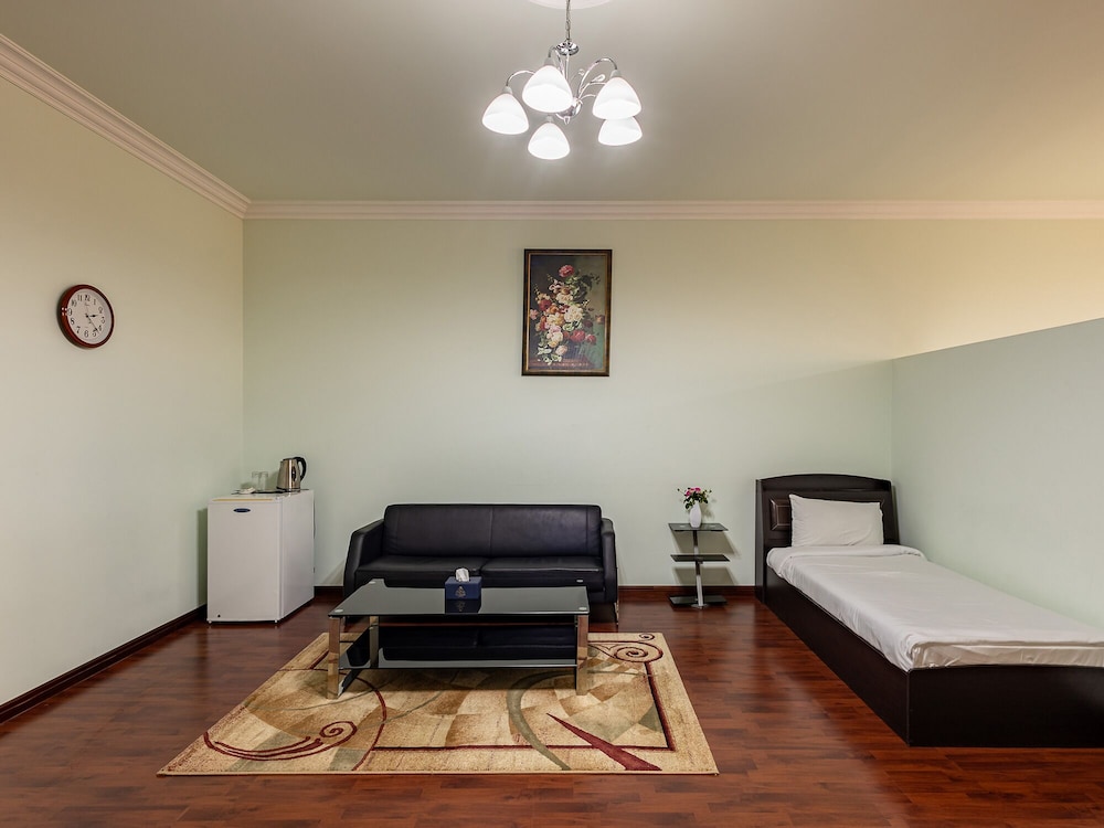 la defense hotel yerevan