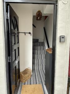 cosy oasis in the heart of clifton village