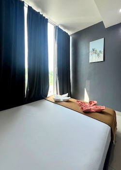 ark hotel serendah