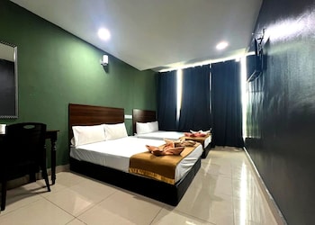 ark hotel serendah