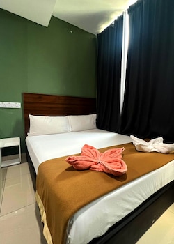 ark hotel serendah