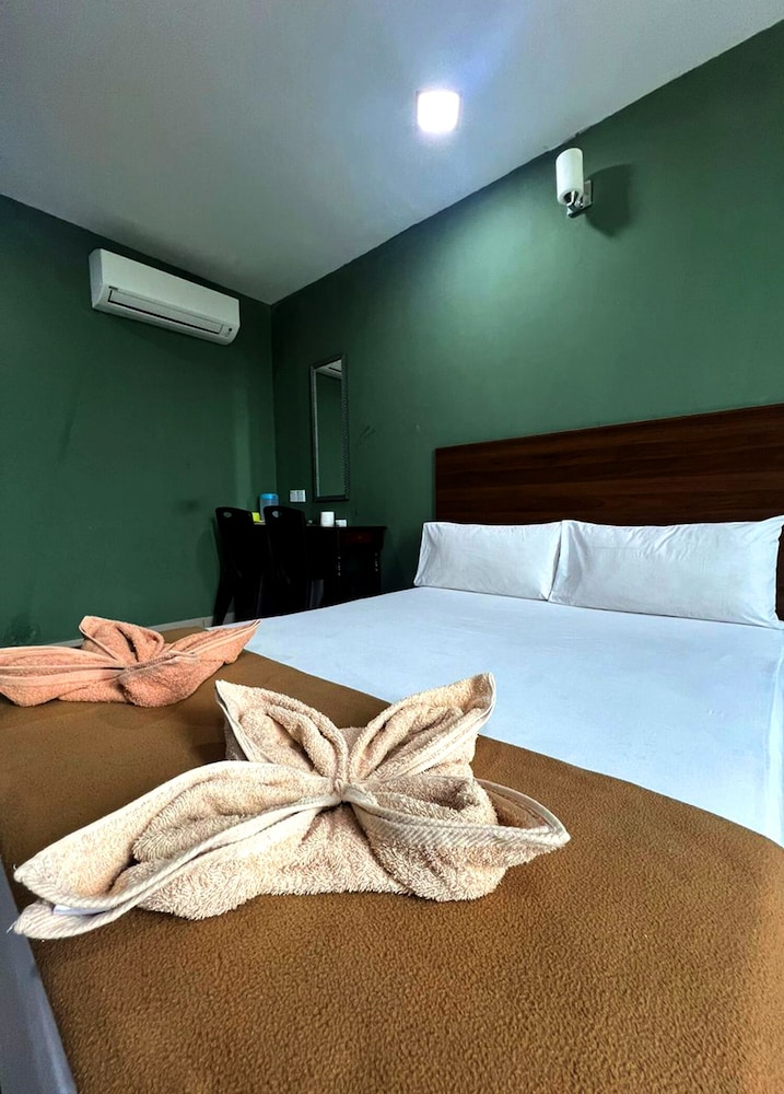 ark hotel serendah
