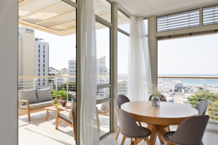 sea view apartments on mezizim beach